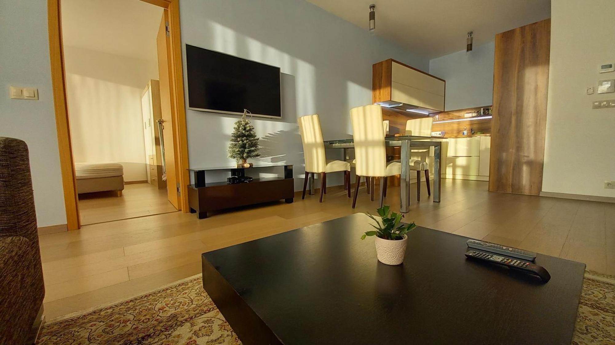 Panorama City - Spacious Apartment Near Eurovea Pozsony Kültér fotó